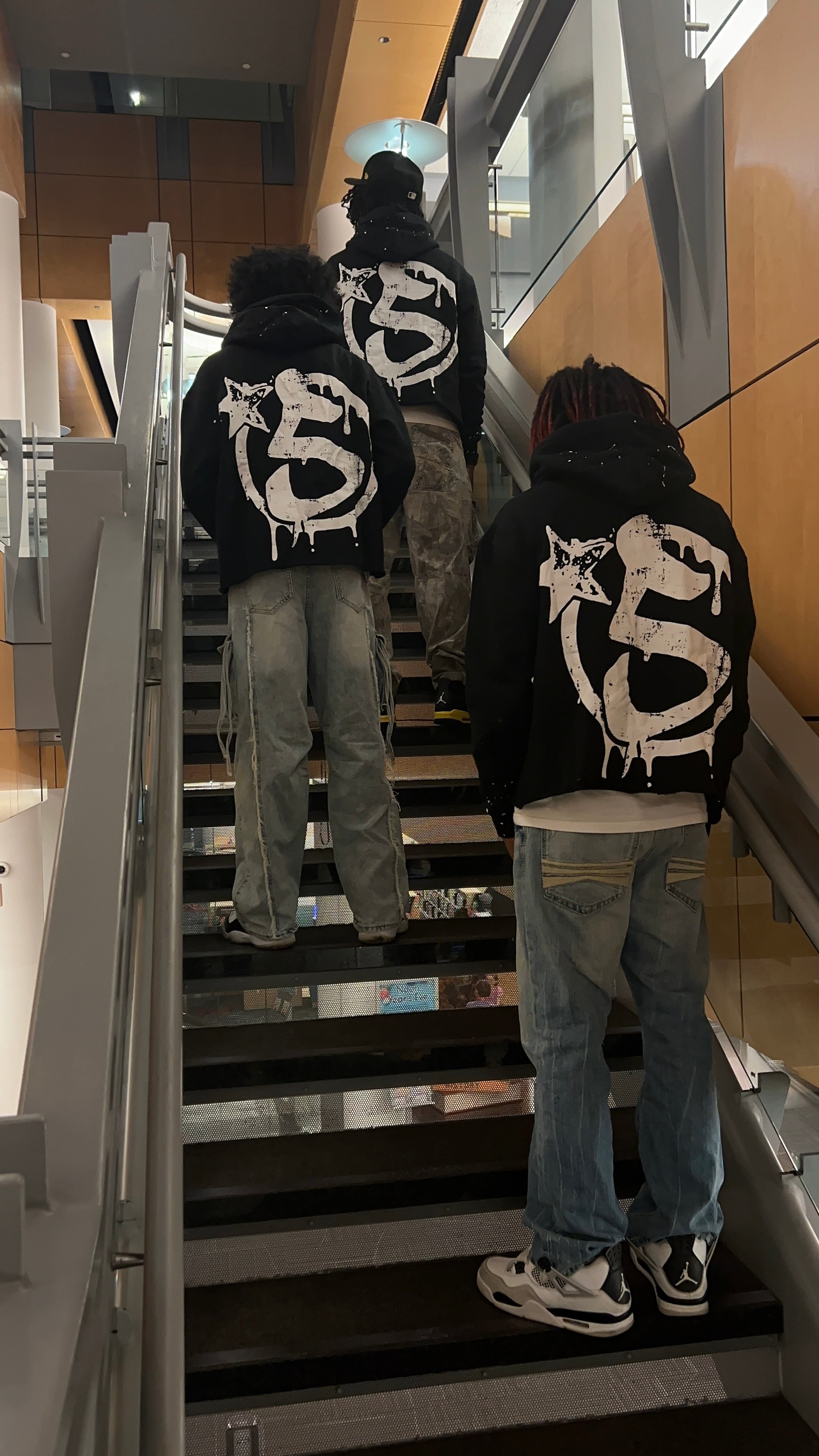 'FIVESTAR' CROPPED HOODIE